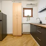 Cultural Gems- Modern 1br Near Museums Apartmán Bukurešť