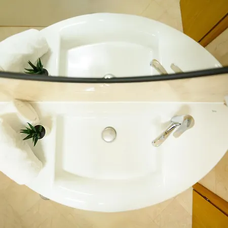 Cultural Gems- Modern 1br Near Museums Bucarest